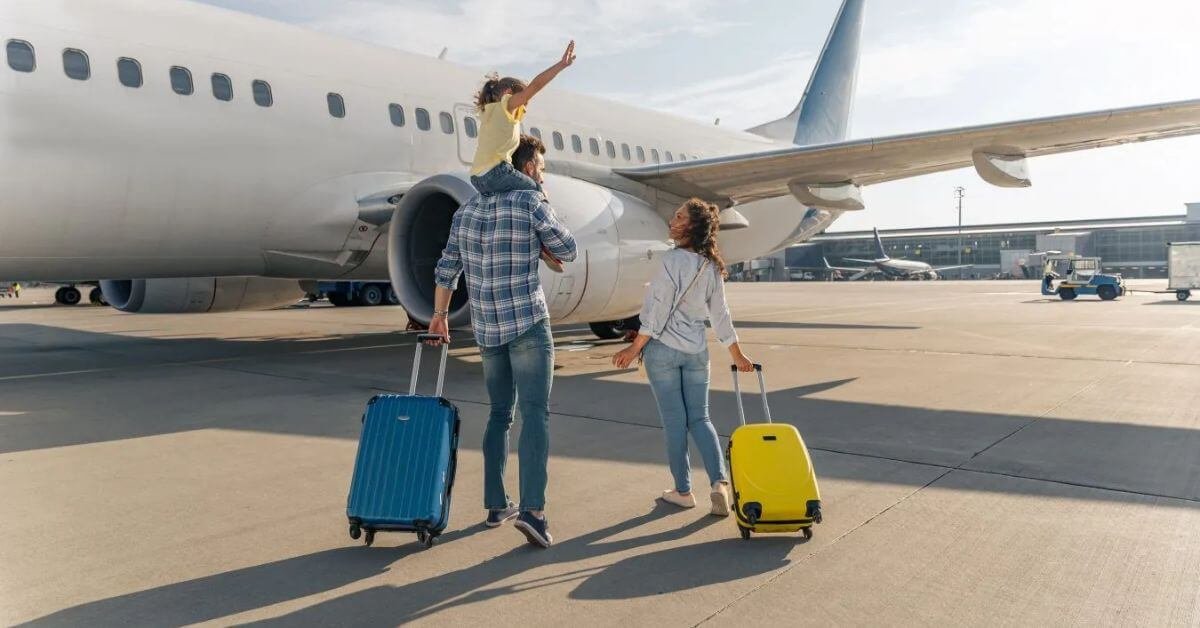 Smart travel tips for parent